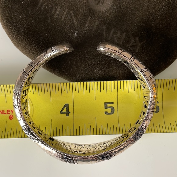 John Hardy Palu Macan Sterling Silver with Black Sapphires Hinged Cuff - Picture 9 of 11